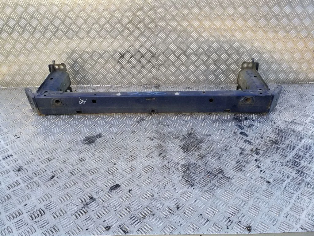 Front bumper cross member – Toyota Avensis T270 (2009-2012)