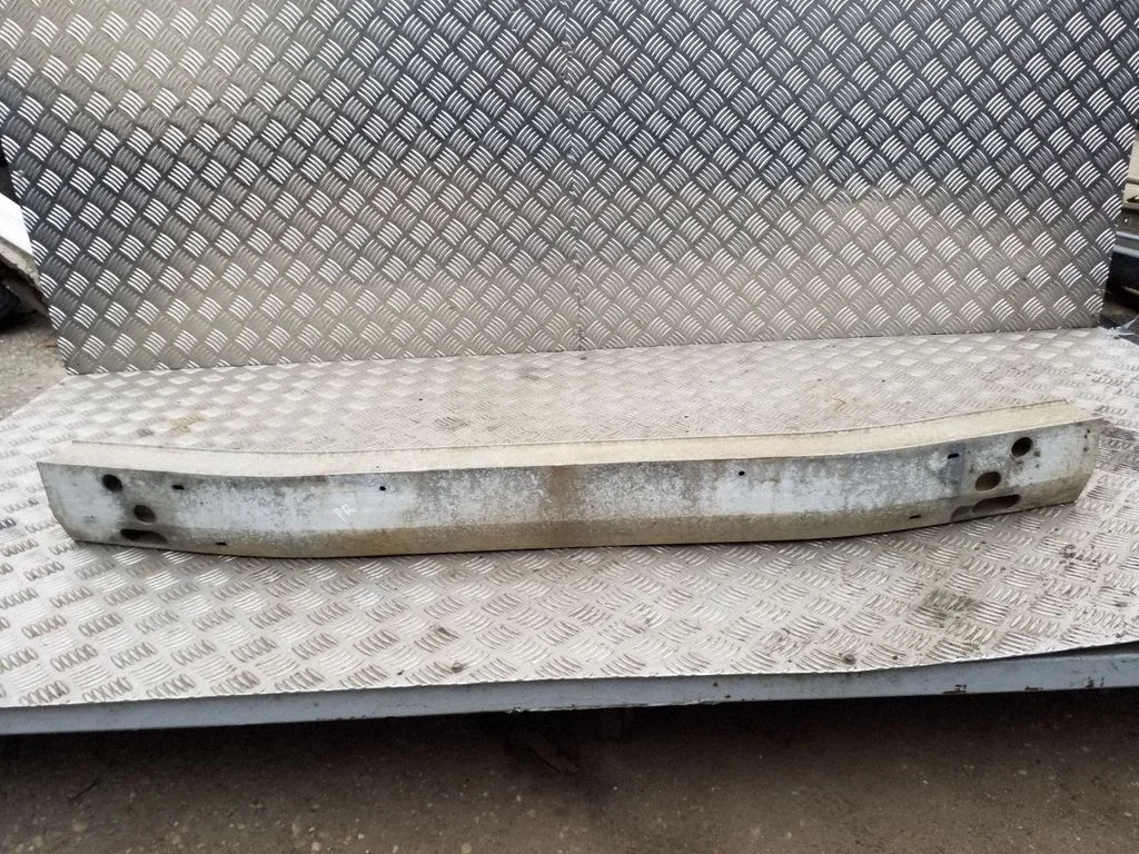 Front bumper cross member
