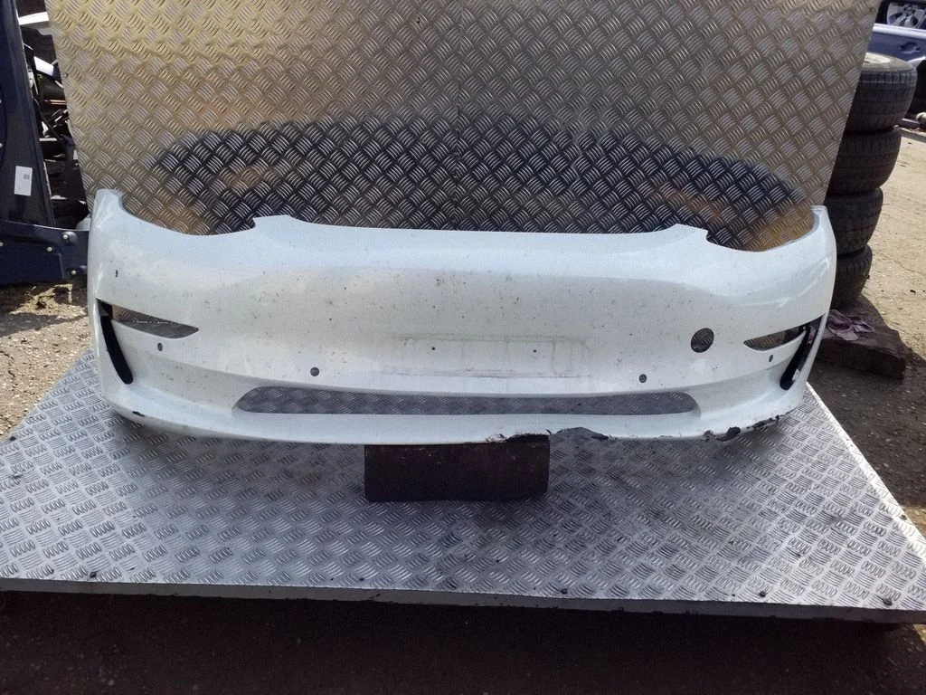 Zderzak przedni – Tesla Model Y (2020-)