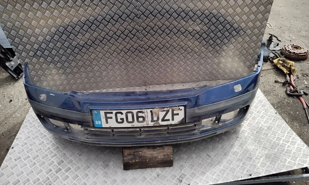 Front bumper 1Z0807061