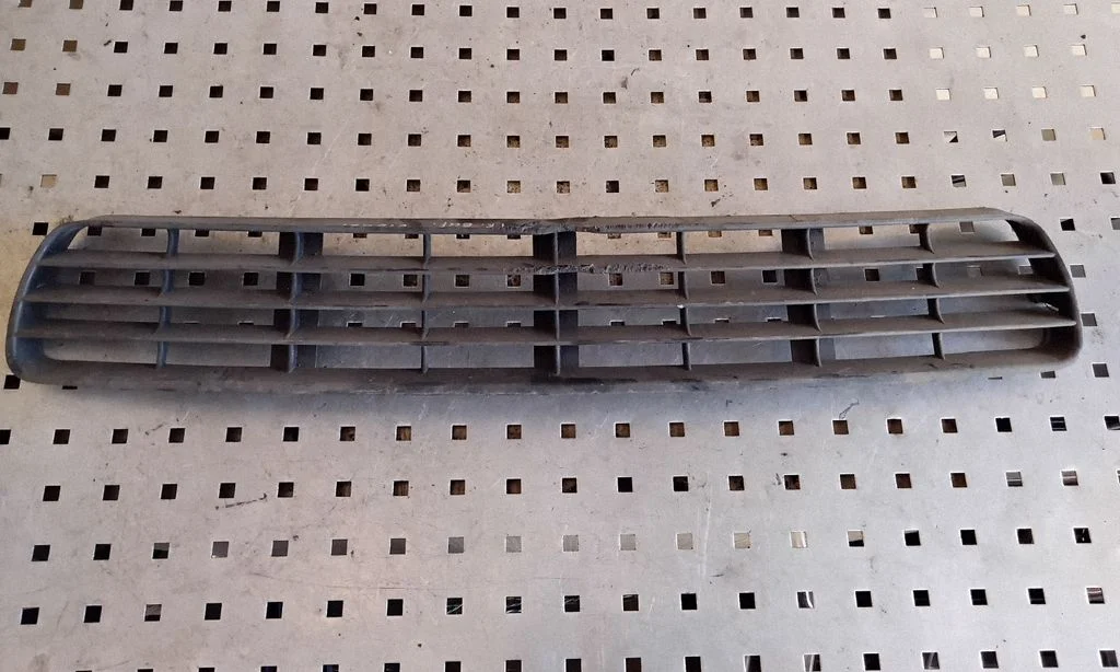 Front bumper lower grill 8A0807683A