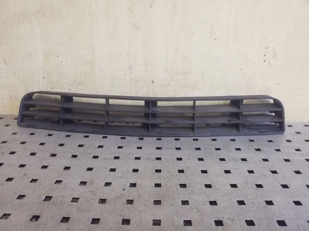 Front bumper lower grill 4A0807683