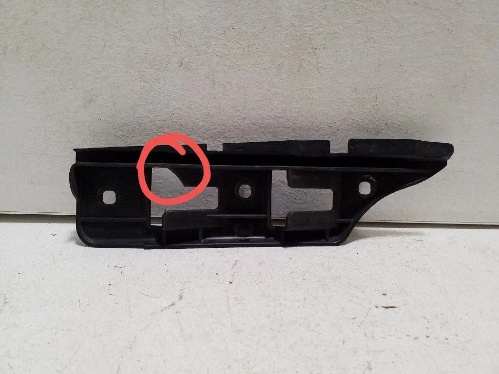 Front bumper mounting bracket 1K0807183