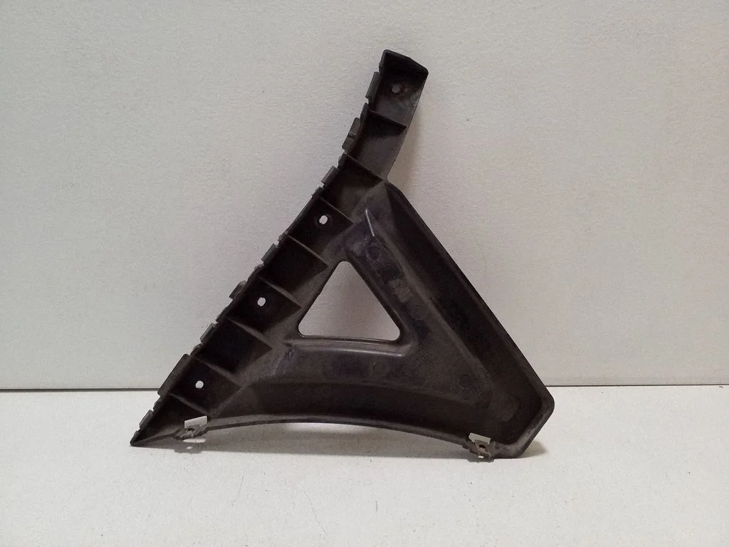 Front bumper mounting bracket BK2117D958AB