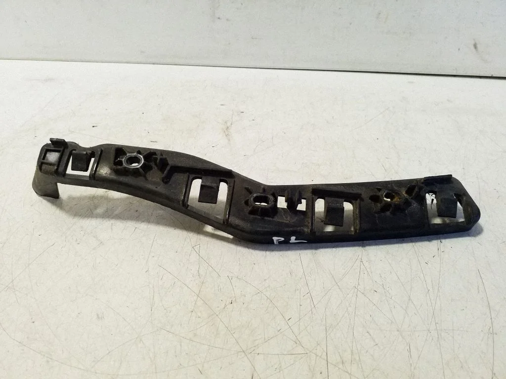 Wspornik zderzaka przedniego 51988465 – Fiat 500L (2013-)