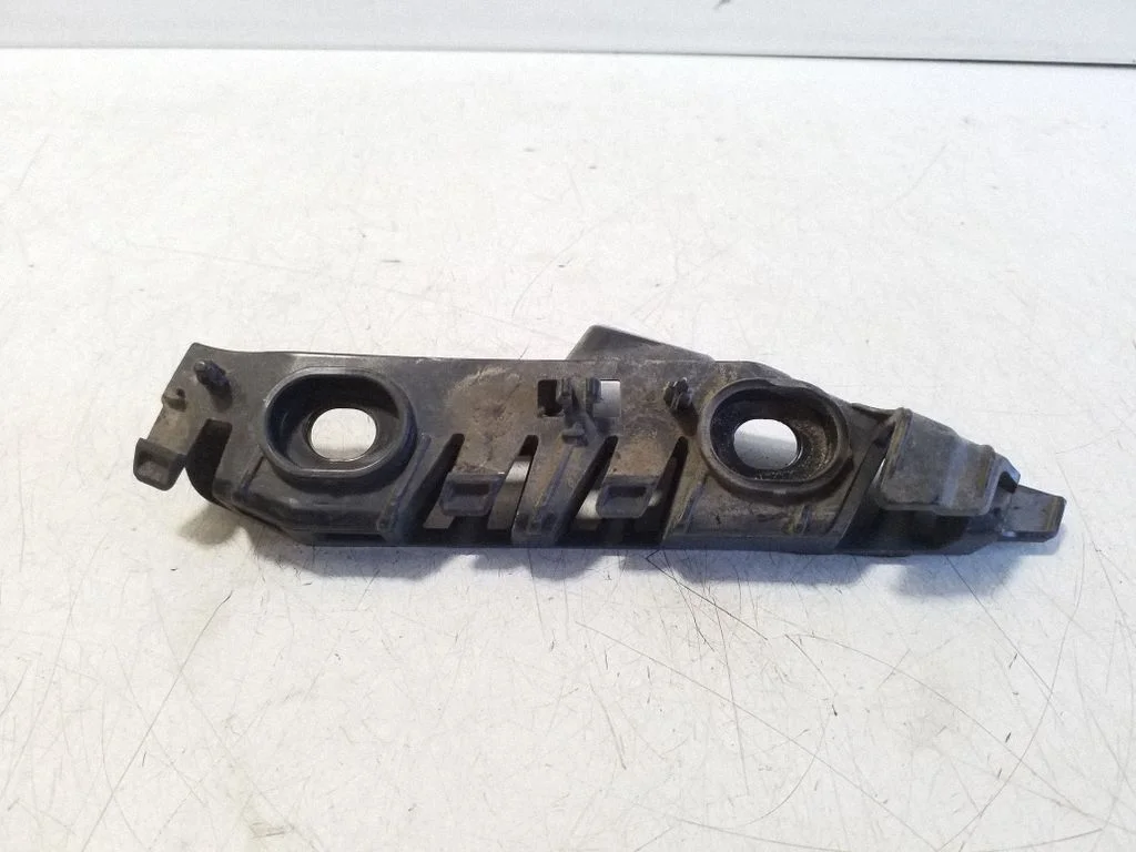 Front bumper mounting bracket 3G0807050
