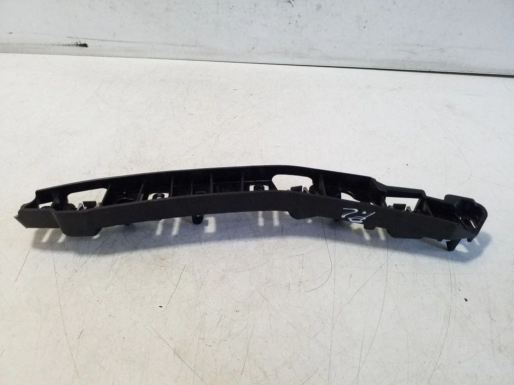 Front bumper mounting bracket 9843922180 – Citroen C5 Aircross (2017-2024)