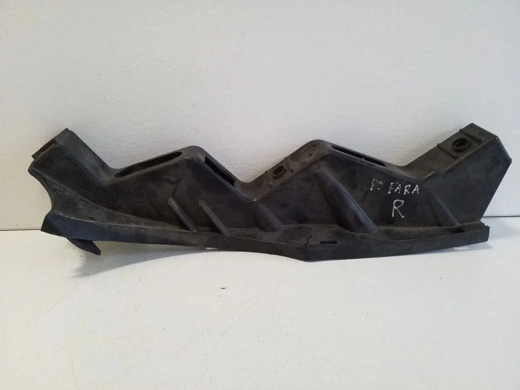 Front bumper mounting bracket 3C0807890