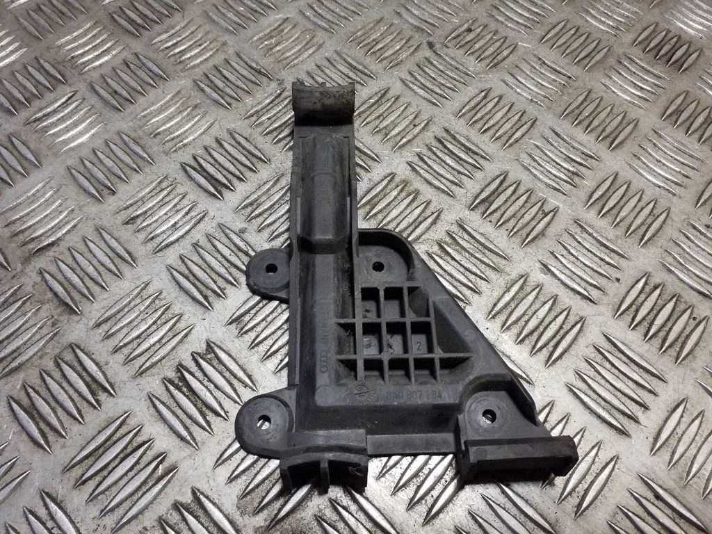 Front bumper mounting bracket 8A0807284