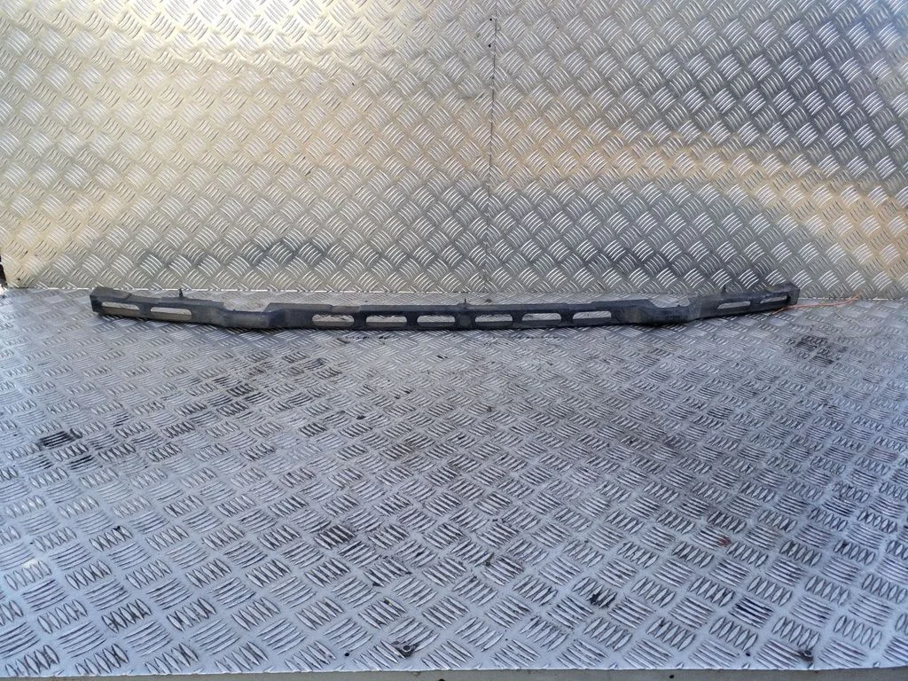 Esistange kinnitusklamber 701807183B