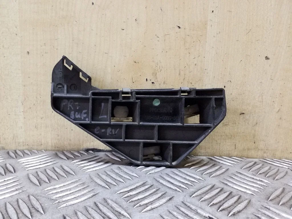 Front bumper mounting bracket 71198S9A000050