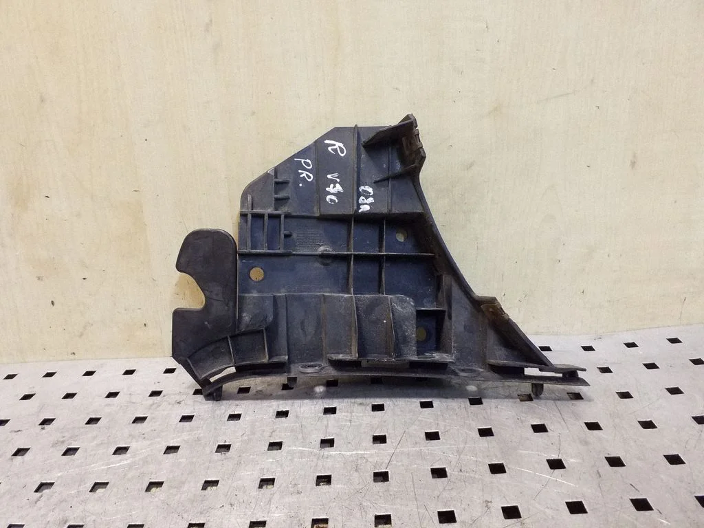 Priekšējā bampera turētājs 31265345