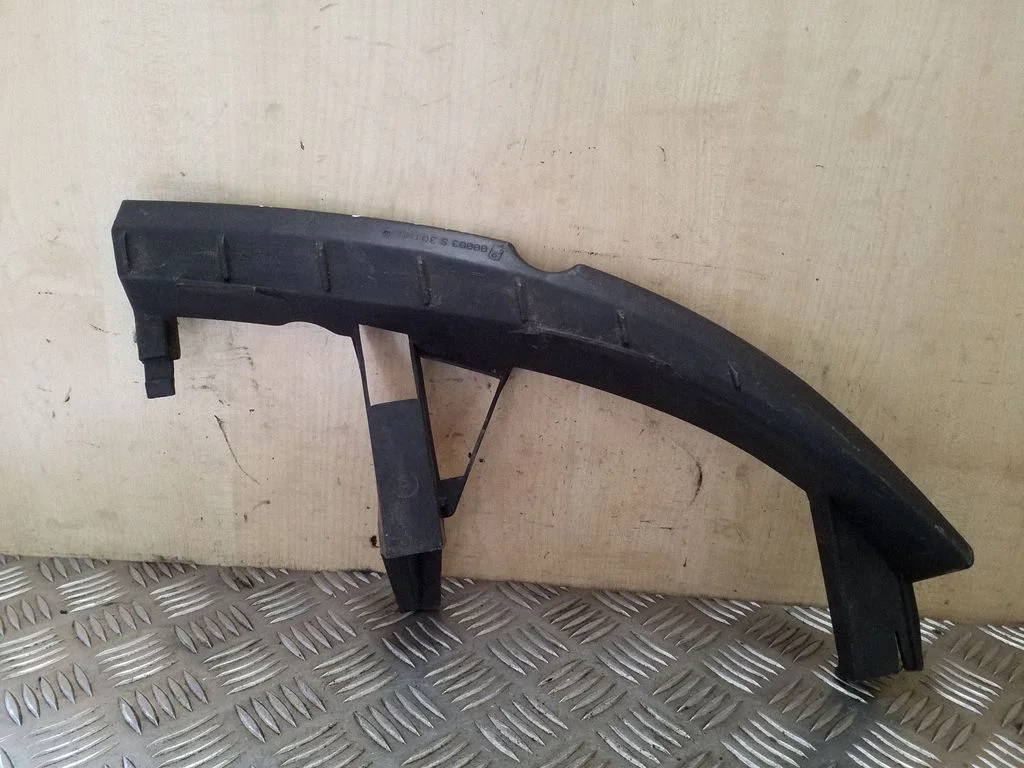 Front bumper mounting bracket 8200183758A