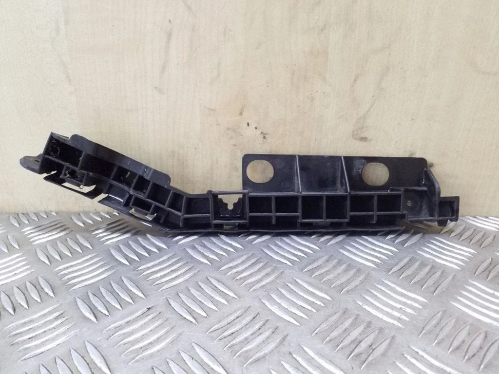 Front bumper mounting bracket – Opel Antara (2006-2016)