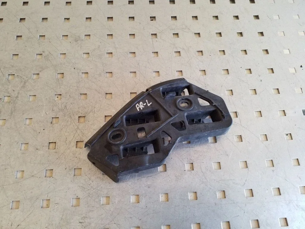 Front bumper mounting bracket 6Q0807183A