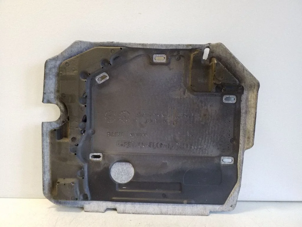 Engine bonnet/hood sound/heat insulation 5A7F943