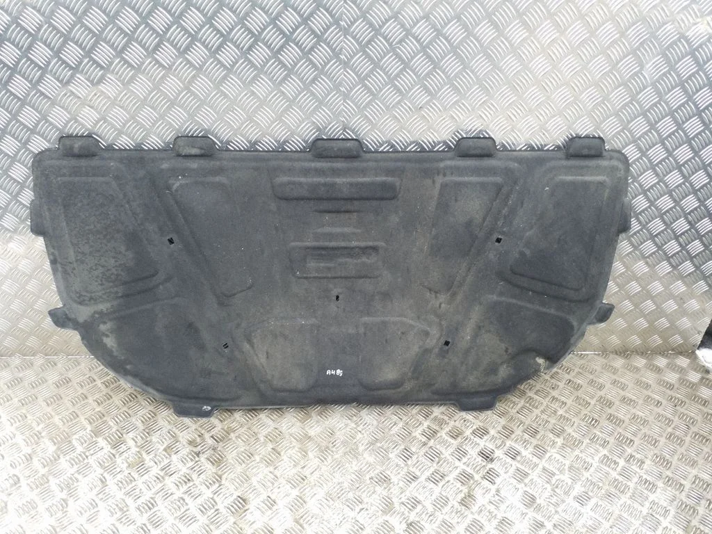 Engine bonnet/hood sound/heat insulation – Audi A4 Allroad B8 (2008-2016)