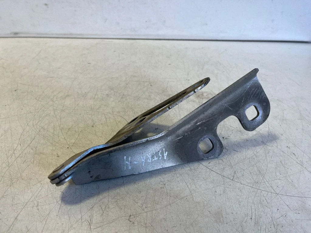 Engine bonnet/hood hinges 24435368