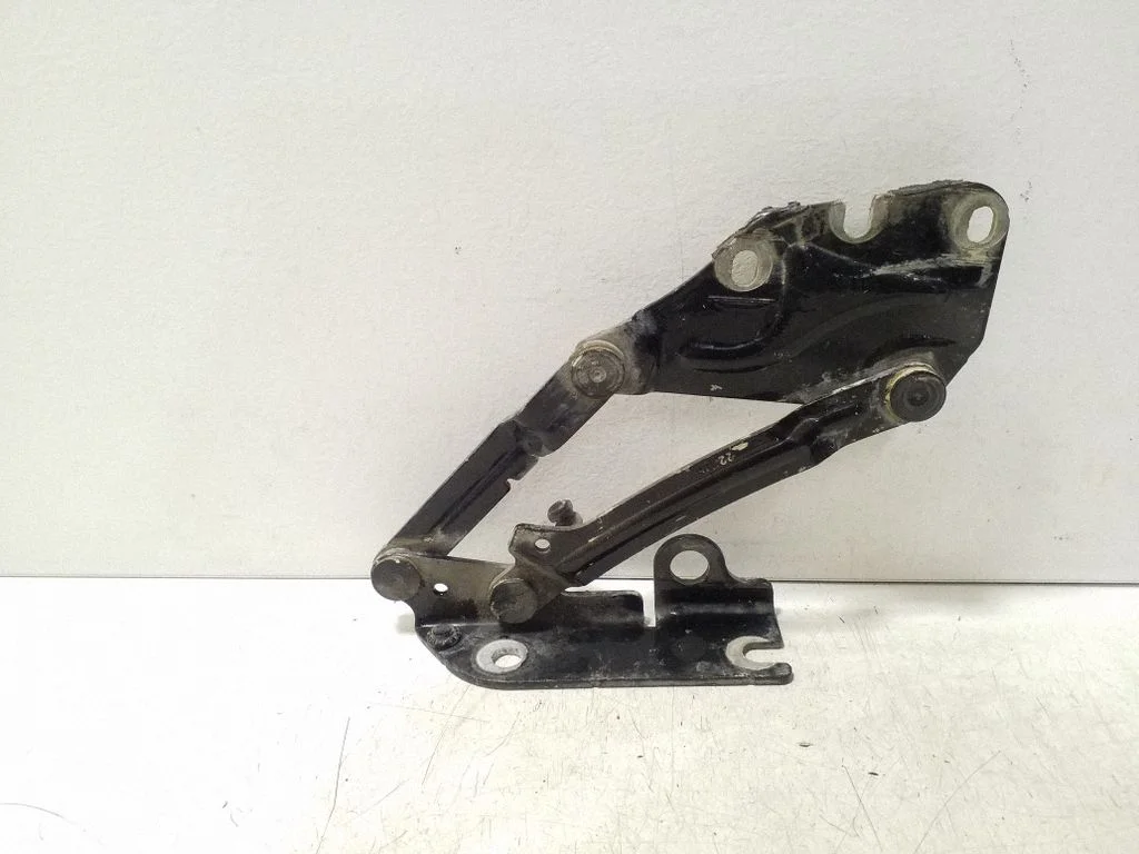 Mootorikapoti hinged 5M0823302