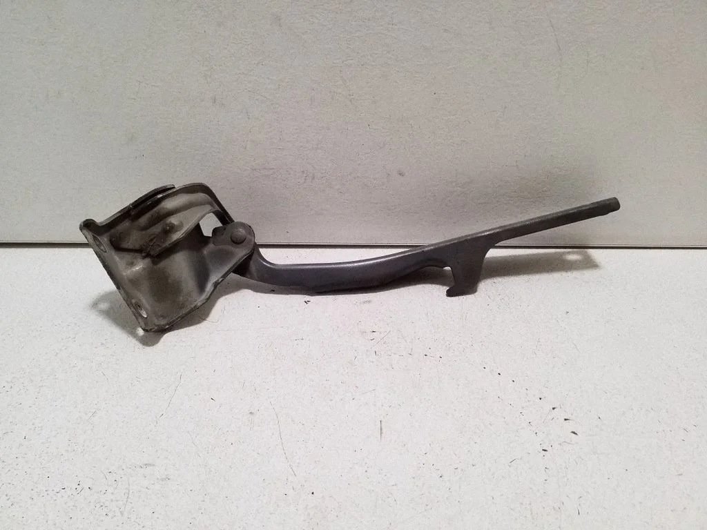 Engine bonnet/hood hinges – right