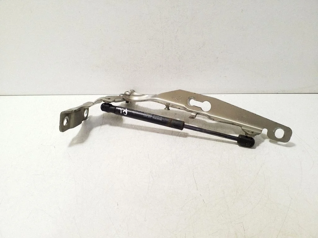 Engine bonnet/hood hinges – Volvo XC60 (2009-2013)