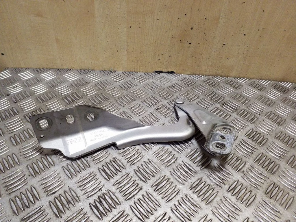 Engine bonnet/hood hinges DS73F16800BD