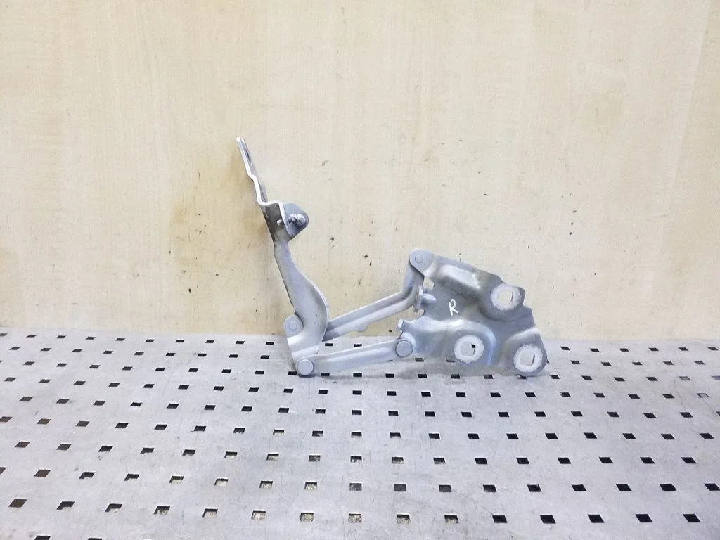 Mootorikapoti hinged 7210730