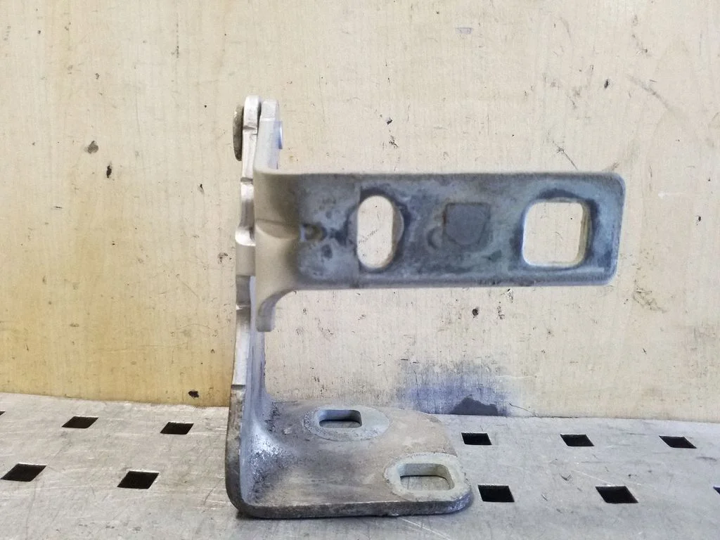 Engine bonnet/hood hinges 312083
