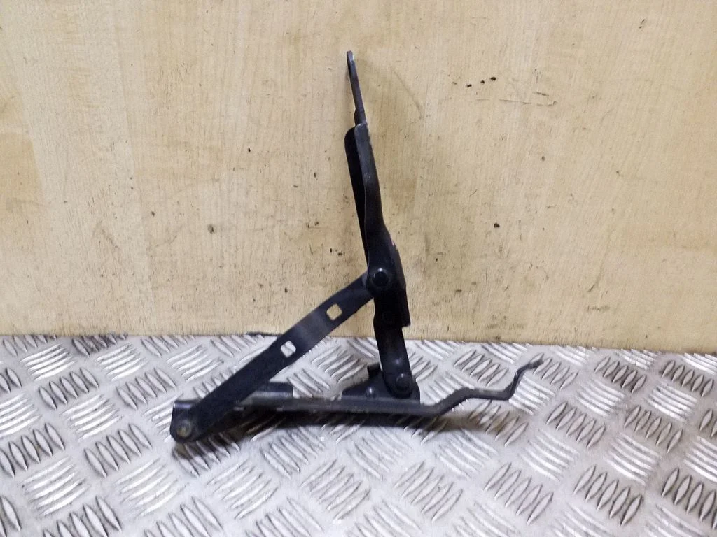 Engine bonnet/hood hinges – right