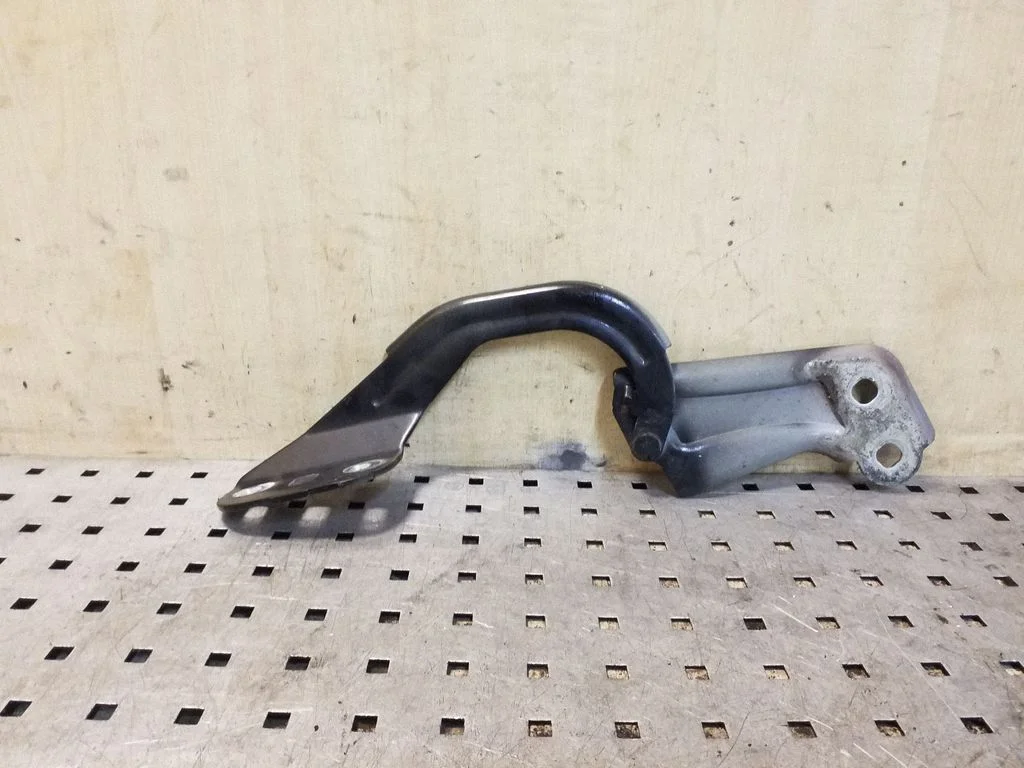 Mootorikapoti hinged BM51A16801AD – Ford Focus (2010-2017)