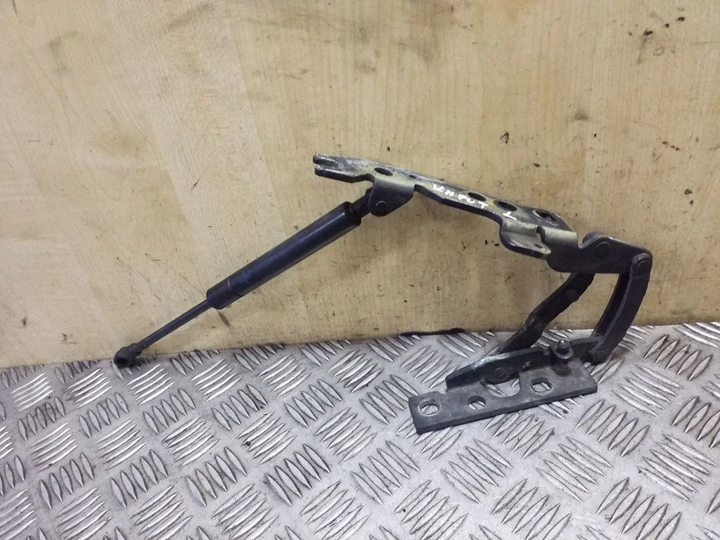 Engine bonnet/hood hinges 51238402551