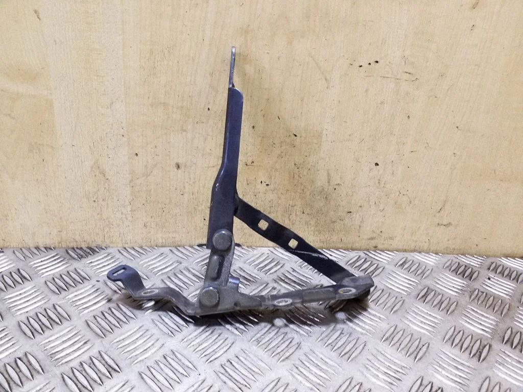 Engine bonnet/hood hinges – right