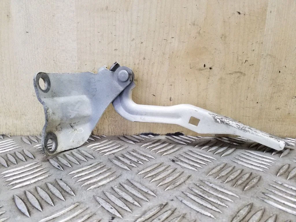 Engine bonnet/hood hinges – right
