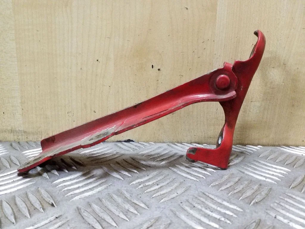 Engine bonnet/hood hinges – right