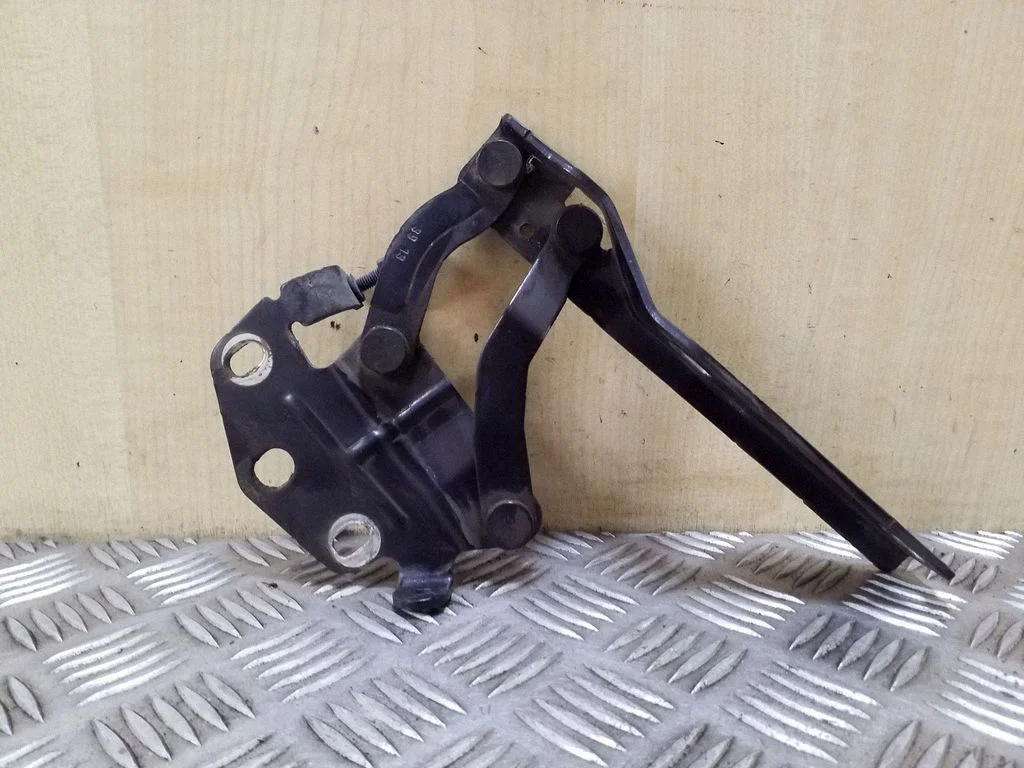 Mootorikapoti hinged 3AA823301