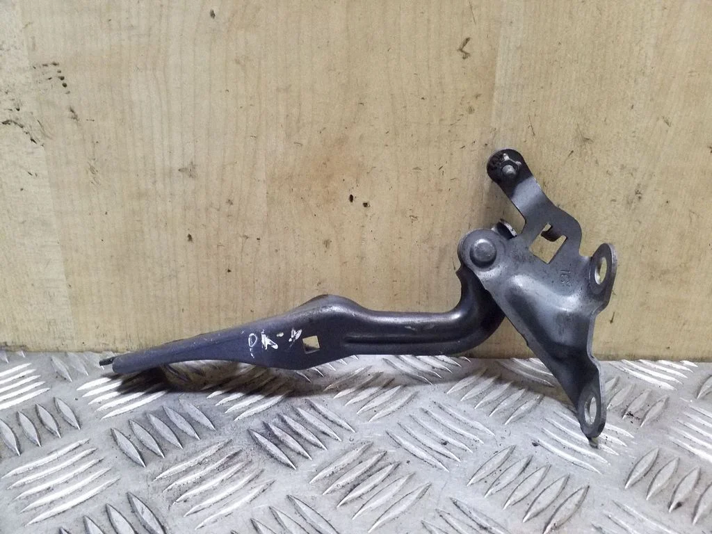 Engine bonnet/hood hinges – left