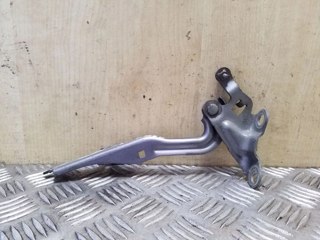 Engine bonnet/hood hinges – left