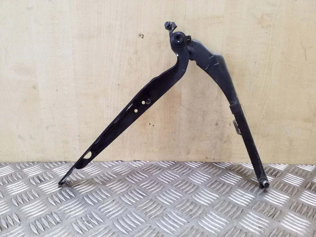 Engine bonnet/hood hinges – right