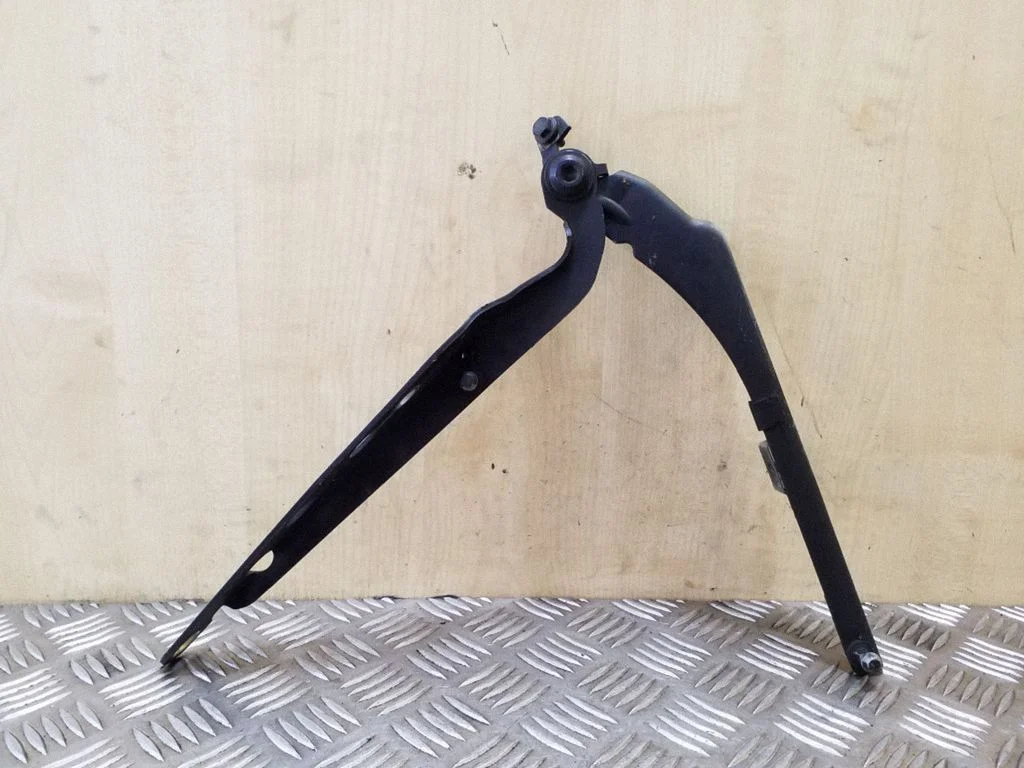 Engine bonnet/hood hinges – right