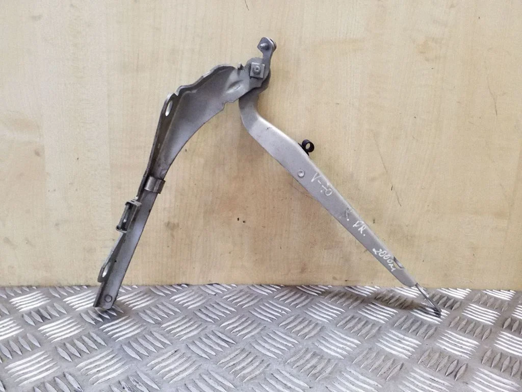 Engine bonnet/hood hinges – right