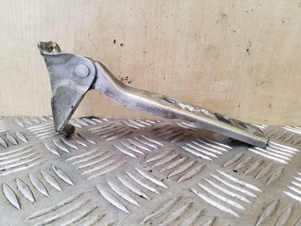 Engine bonnet/hood hinges 1J0823302A