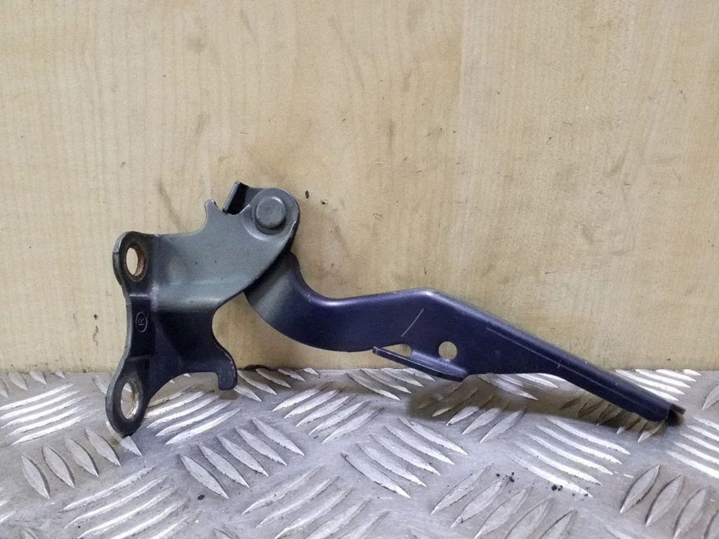 Engine bonnet/hood hinges – right