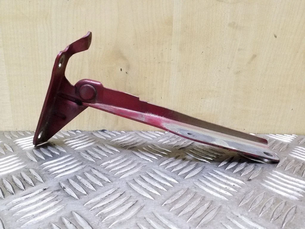Engine bonnet/hood hinges – left