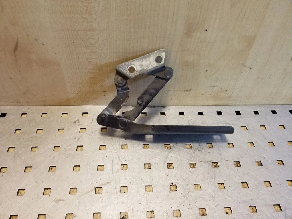 Engine bonnet/hood hinges 1688800128