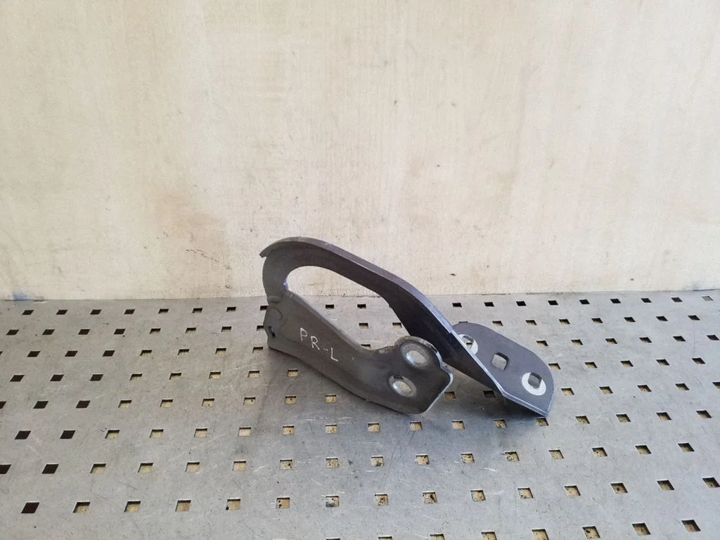 Mootorikapoti hinged BM51A16801AB – Ford Focus (2010-2017)
