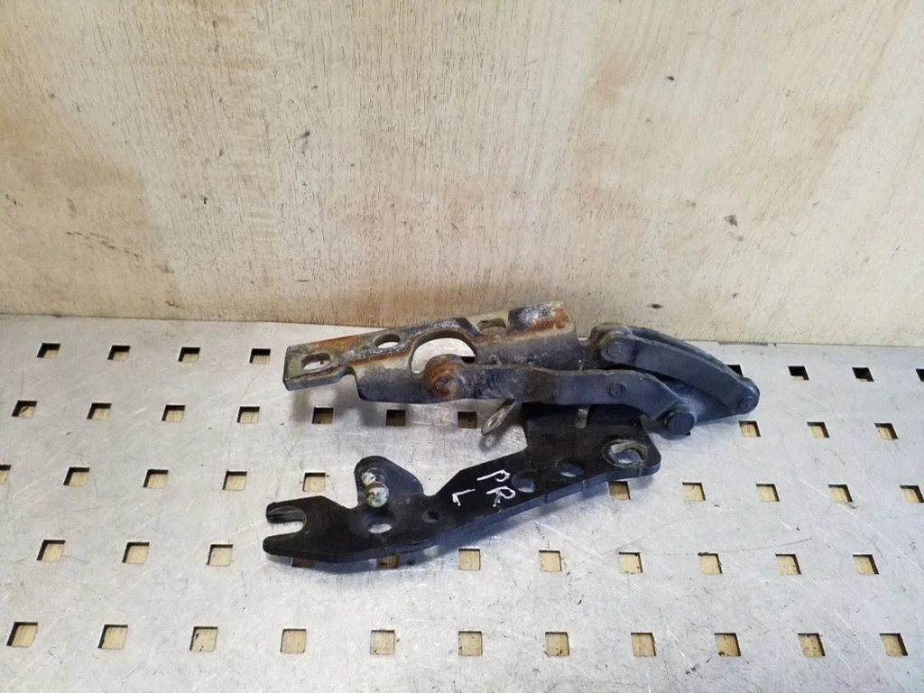 Engine bonnet/hood hinges 41618402173