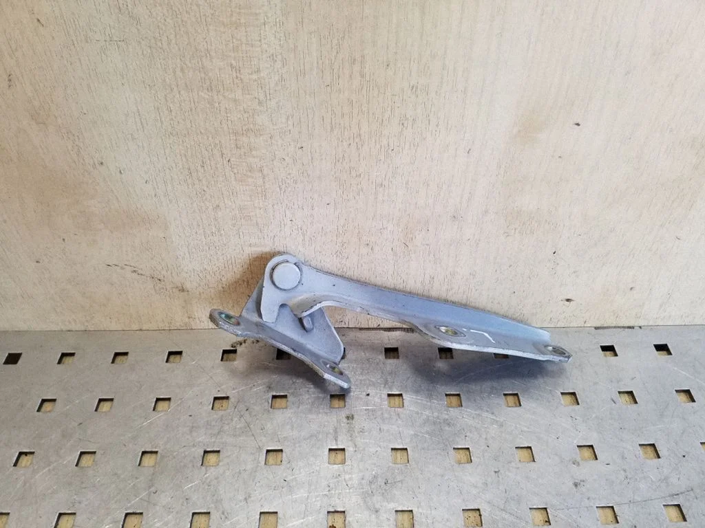 Engine bonnet/hood hinges – left