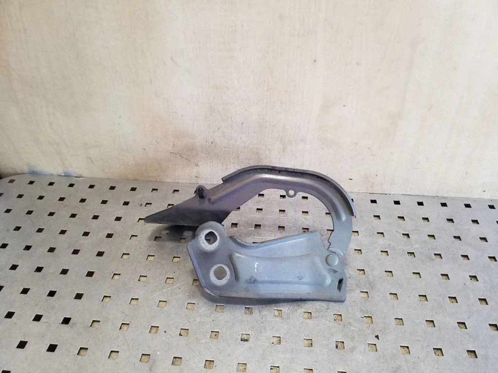 Mootorikapoti hinged BM51A16800AB – Ford Focus (2010-2017)