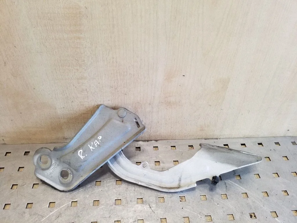 Mootorikapoti hinged BM51A16800AD – Ford Focus (2010-2017)