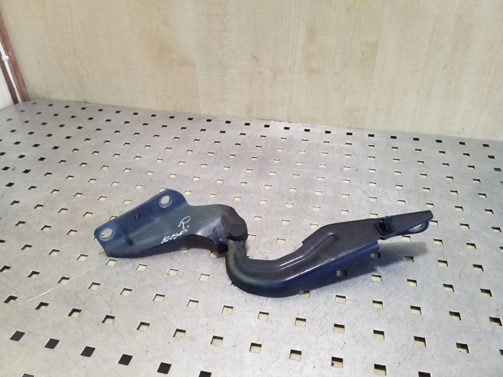 Engine bonnet/hood hinges – right